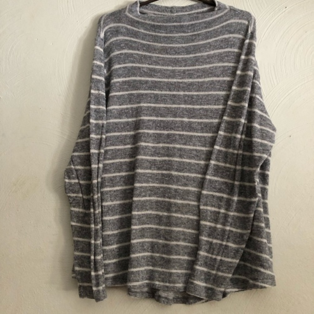 Sonoma Sweater Women’s size 1X Gray Long‎ Sleeve